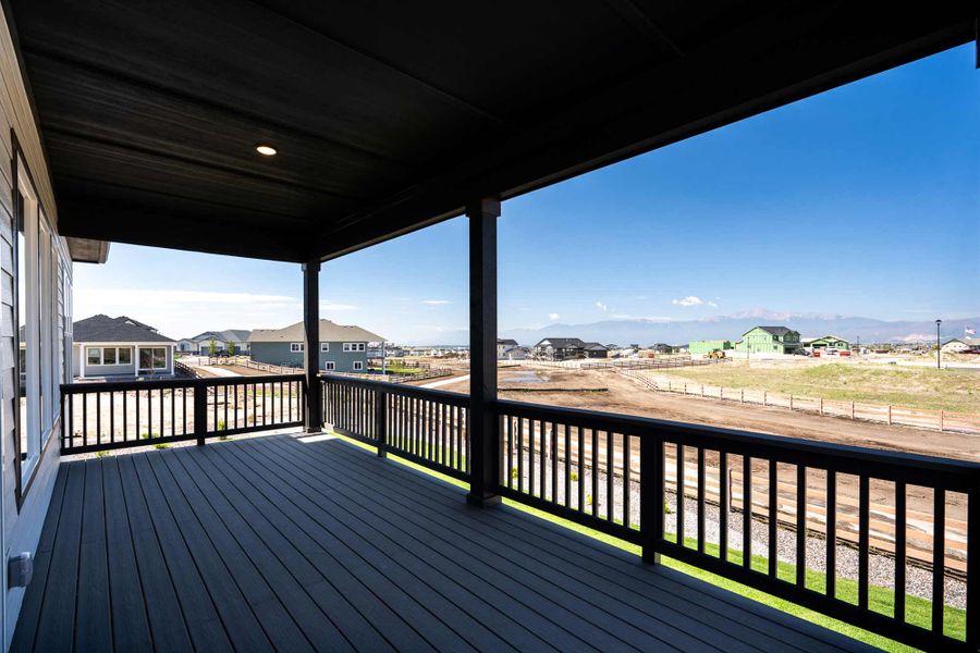 The Glisen - Covered Deck