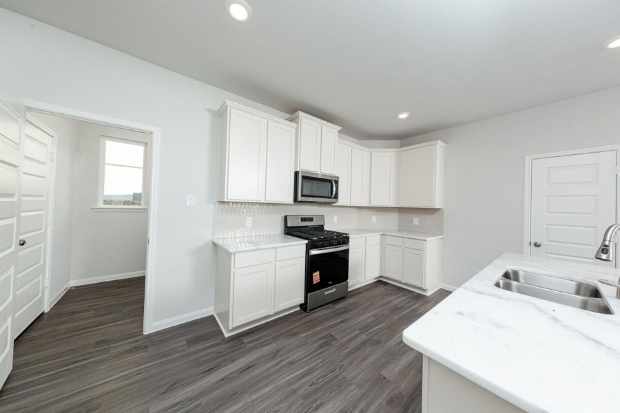 Furnished interior view inside a new home in Bluestem, Brookshire (Image 8).