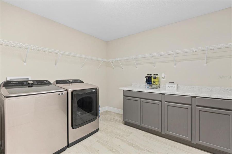 Huge Laundry Room - 2nd Floor