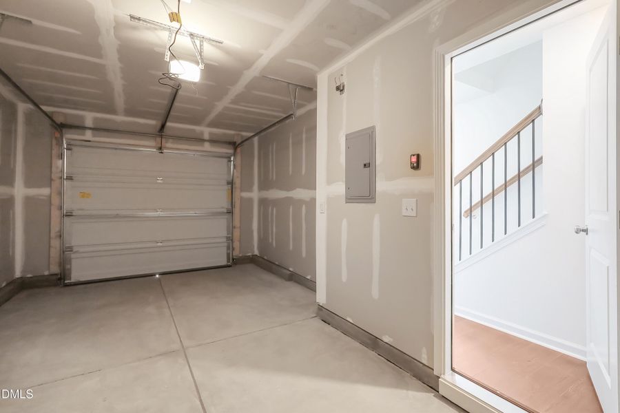 SUN_ElmGrove_Pic_Wyatt_Garage_1of1