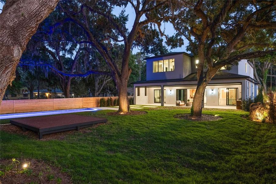 Exterior details and patio area of a home in , Windermere (Image 30).