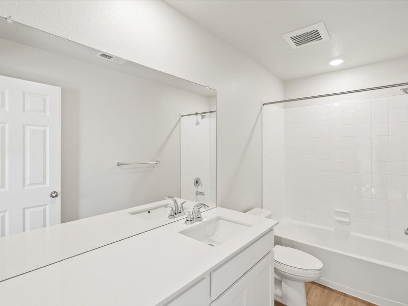 Furnished interior view inside a new home in Lake Bluff, Greeley (Image 6).