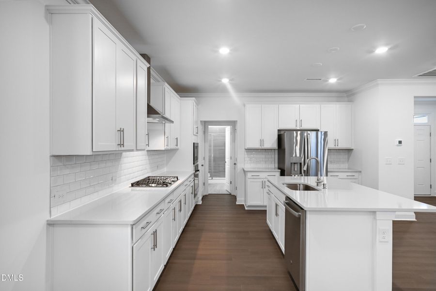 SUN_Stoneriver_Pic_Waterbury_Kitchen_1of