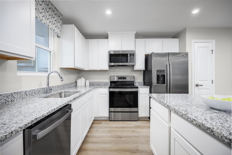 Furnished interior view inside a new home in Somerset, Santee (Image 3).