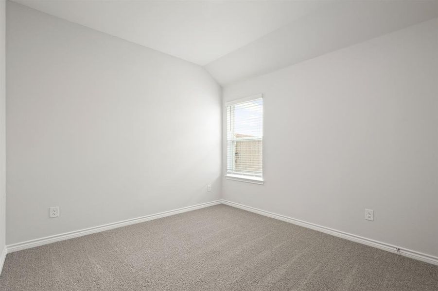 Spacious, unfurnished interior of a new home in Burgess Meadows, Cleburne (Image 12).