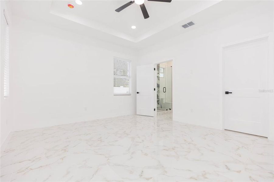 Spacious, unfurnished interior of a new home in , Tampa (Image 27). Spacious, unfurnished interior of a new home in , Tampa (Image 27).