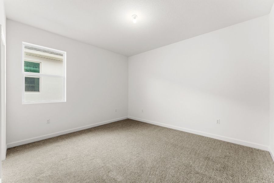 Spacious, unfurnished interior of a new home in Tradition, Port St. Lucie (Image 9).