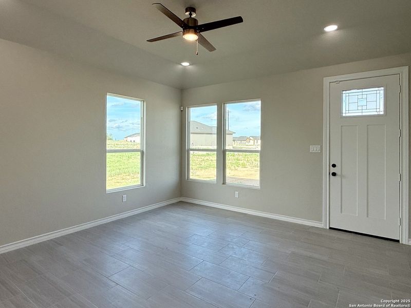 Spacious, unfurnished interior of a new home in , La Vernia (Image 17). Spacious, unfurnished interior of a new home in , La Vernia (Image 17).