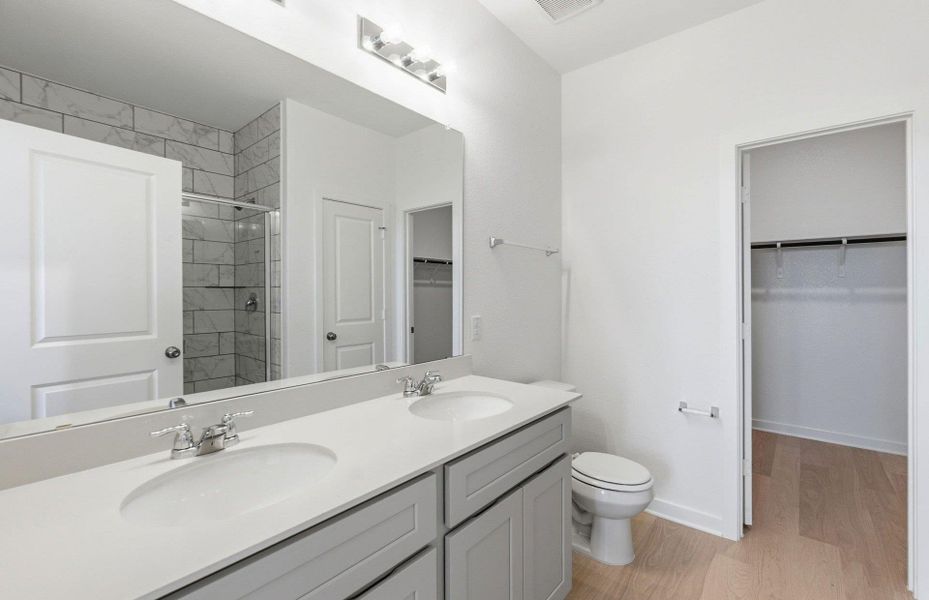 Furnished interior view inside a new home in Sunfield, Buda (Image 12).