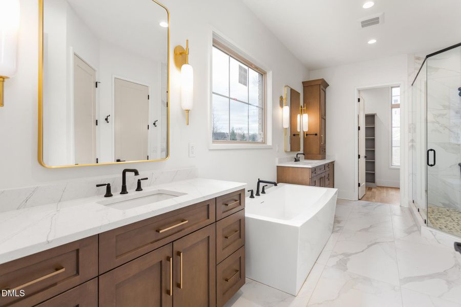 1150 Lochshire Drive-27