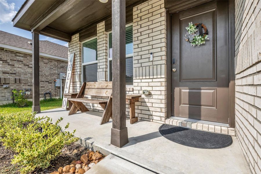 Exterior details and patio area of a home in Tavola, New Caney (Image 3).
