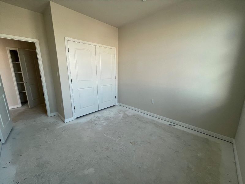Spacious, unfurnished interior of a new home in Covered Bridge, Hutto (Image 25). Spacious, unfurnished interior of a new home in Covered Bridge, Hutto (Image 25).