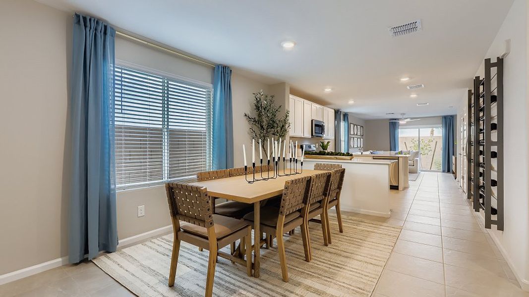 2570 Aster Dining 2of3 F1 2570 Aster Dining 2of3 F1