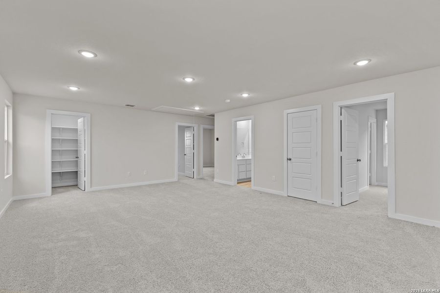 Spacious, unfurnished interior of a new home in Park Place, New Braunfels (Image 11). Spacious, unfurnished interior of a new home in Park Place, New Braunfels (Image 11).