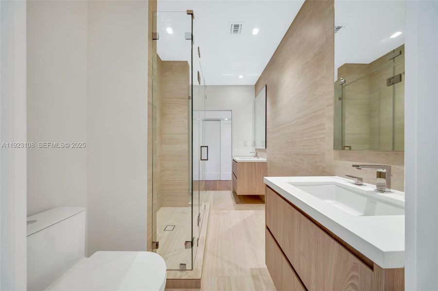 Furnished interior view inside a new home in , Miami (Image 14).