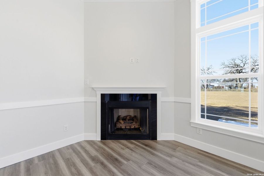 Spacious, unfurnished interior of a new home in Lonesome Dove, San Antonio (Image 32).