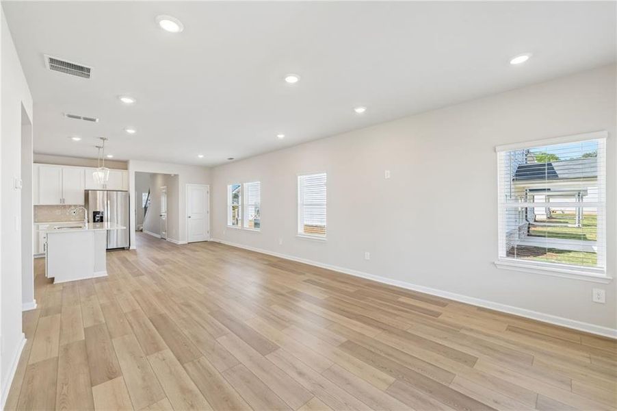 Spacious, unfurnished interior of a new home in Martin Springs - Reserve Series, Lawrenceville (Image 43).