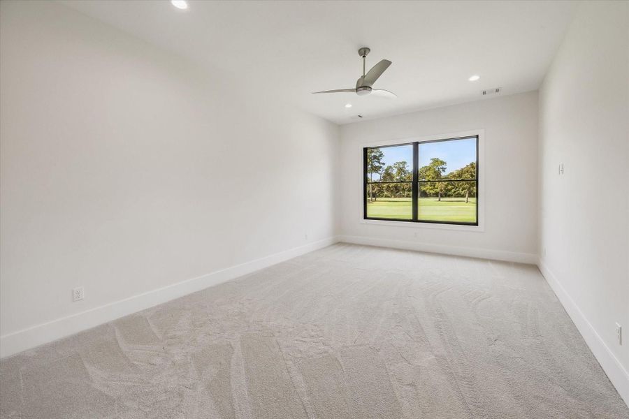 Spacious, unfurnished interior of a new home in , Houston (Image 25).