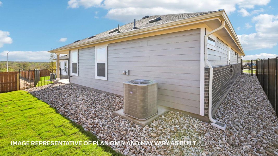 Representative exterior details of a home built from the The Lakeway by D.R. Horton in Revelry, Del Valle (Image 24).