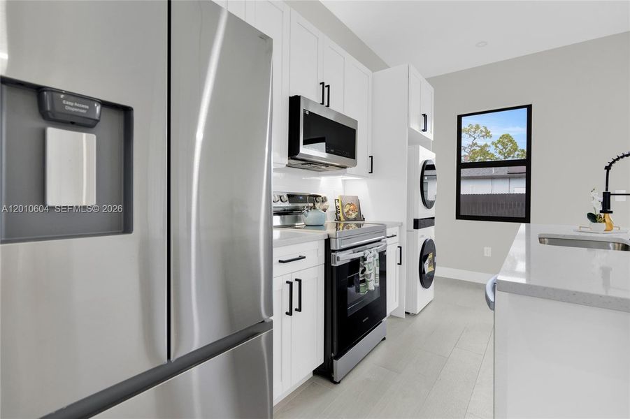 Furnished interior view inside a new home in , Lehigh Acres (Image 6).