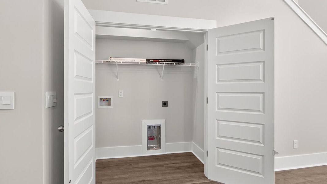 Spacious, unfurnished interior of a new home in Indigo Preserve Townhomes, Leland (Image 17).