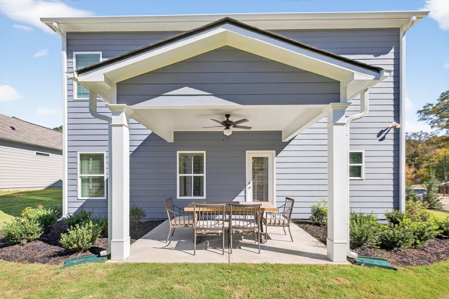 Exterior details and patio area of a home in North Haven, Rome (Image 2). Exterior details and patio area of a home in North Haven, Rome (Image 2).