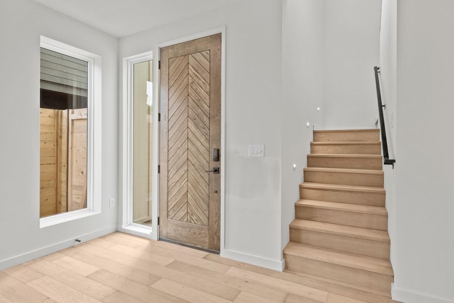 Spacious, unfurnished interior of a new home in , Austin (Image 30).