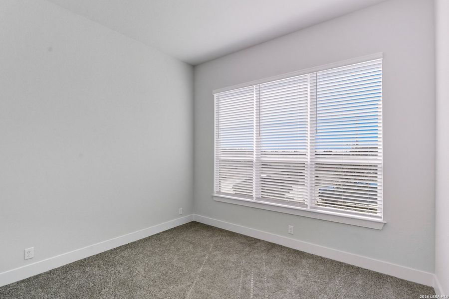 Spacious, unfurnished interior of a new home in Prominence, San Antonio (Image 24).