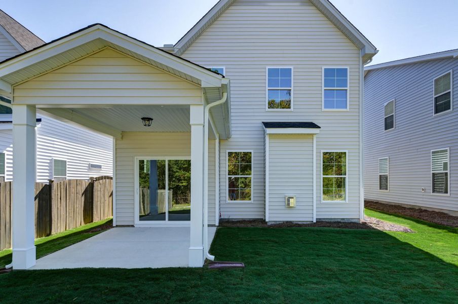 Exterior details and patio area of a home in Ashton Lakes, Lexington (Image 3).