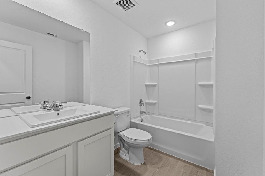 Furnished interior view inside a new home in Friendship Oaks, Fredericksburg (Image 7).