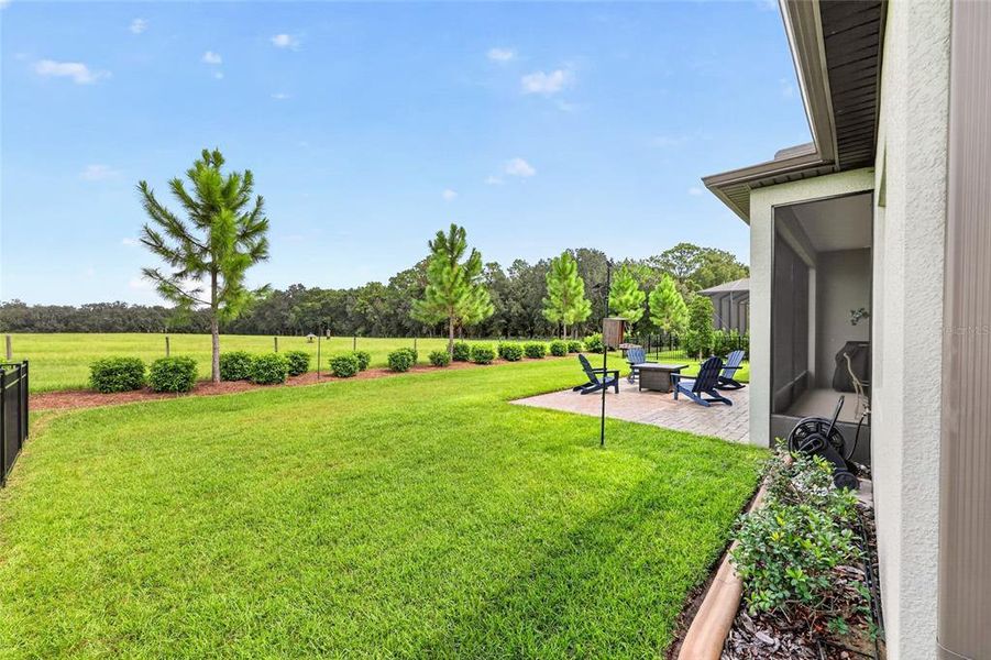 Exterior details and patio area of a home in , Ocala (Image 4).