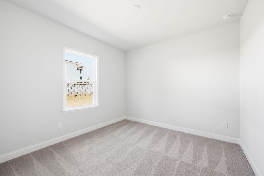 Spacious, unfurnished interior of a new home in Carriage Estates, Lexington (Image 33).