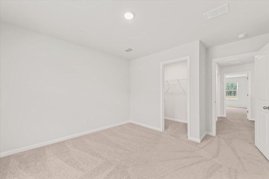 Spacious, unfurnished interior of a new home in Nexton, Summerville (Image 10).