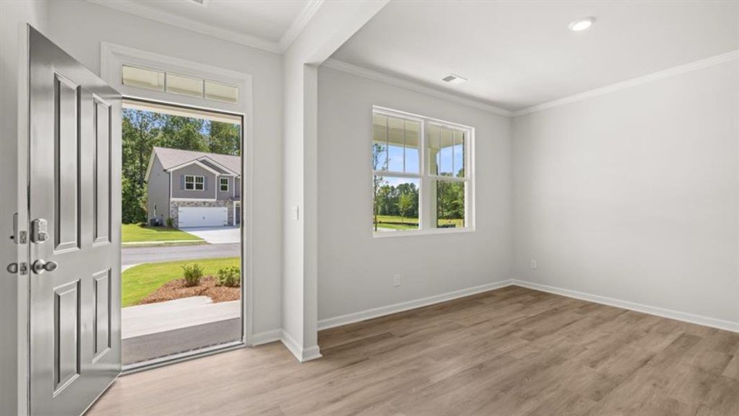 Spacious, unfurnished interior of a new home in Oconee Overlook, Gainesville (Image 31).