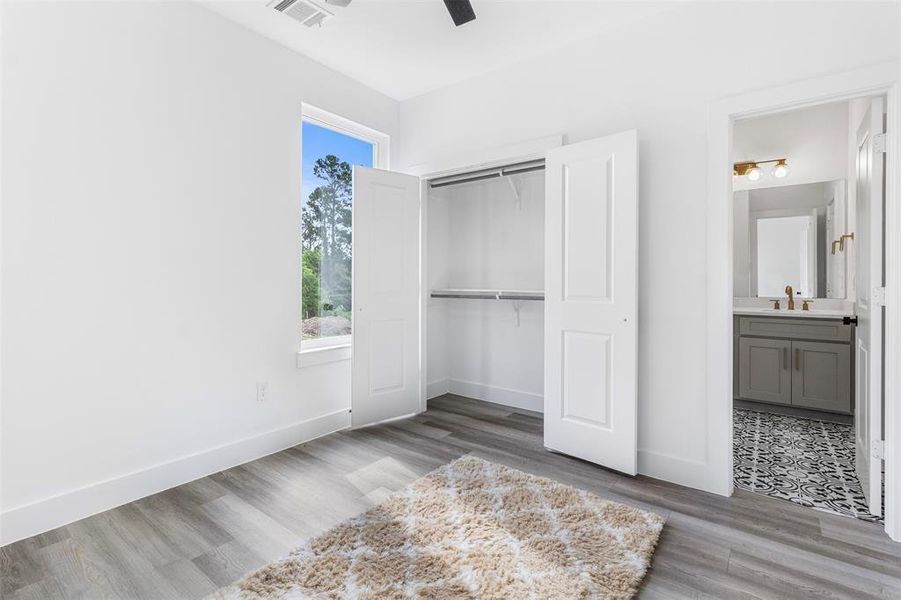 Spacious, unfurnished interior of a new home in , Houston (Image 26).