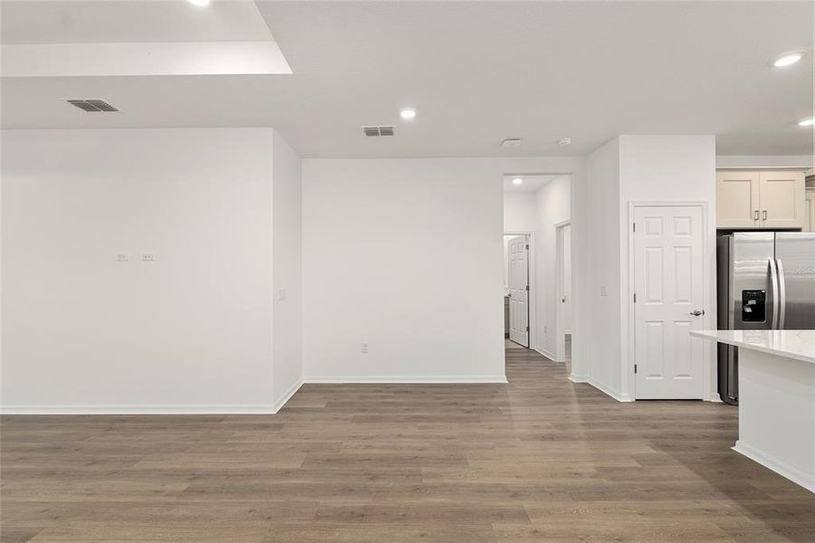 Spacious, unfurnished interior of a new home in , Ocala (Image 36).