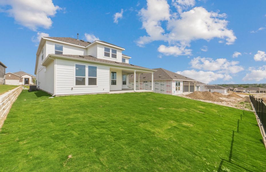 Exterior details and patio area of a home in Sun City Texas, Georgetown (Image 28).