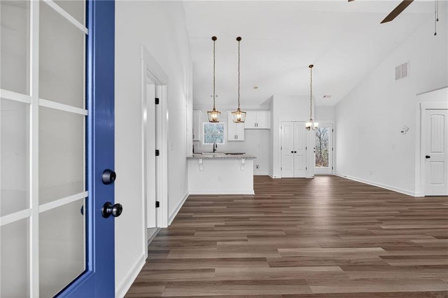 Spacious, unfurnished interior of a new home in , Cedartown (Image 17).