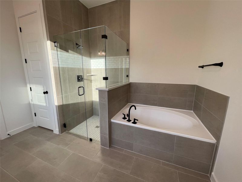Primary Bath retreat with garden tub & walk-in shower