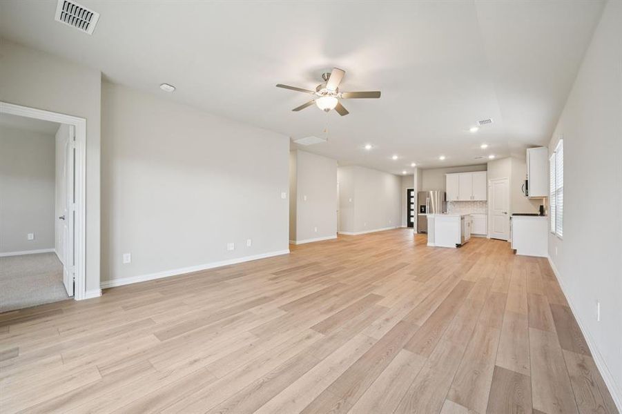 Photo is not of the actual home, but is an inspirational photo of builder’s model home and may depict options, furnishings, and/or decorator features that are not included.