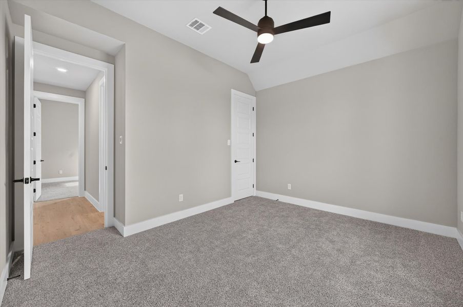 Spacious, unfurnished interior of a new home in Coyote Crossing, Godley (Image 37). Spacious, unfurnished interior of a new home in Coyote Crossing, Godley (Image 37).