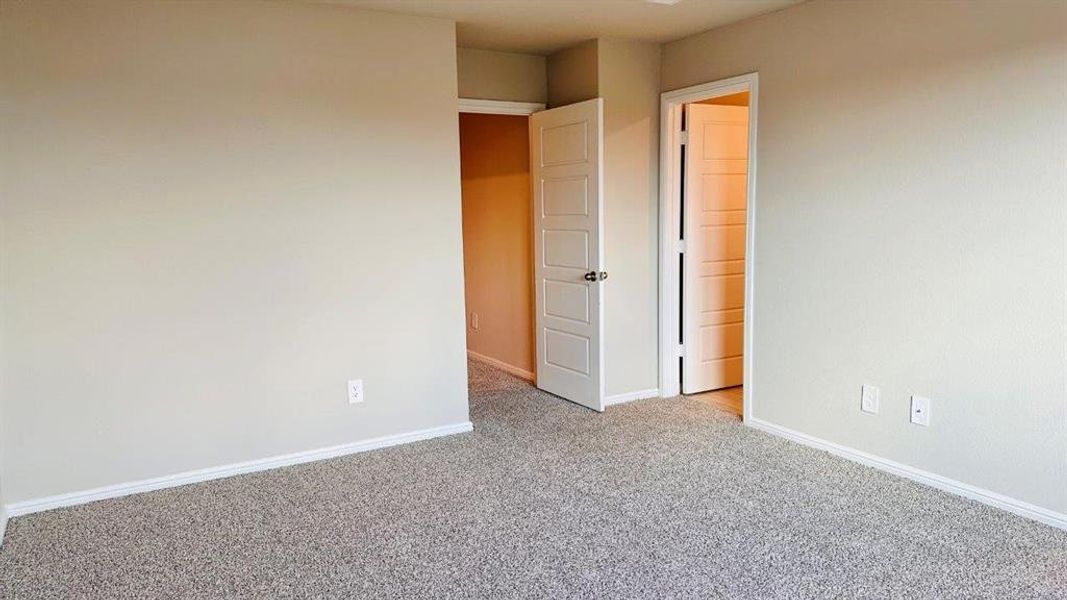 Spacious, unfurnished interior of a new home in Orchard Village, Fort Worth (Image 16). Spacious, unfurnished interior of a new home in Orchard Village, Fort Worth (Image 16).