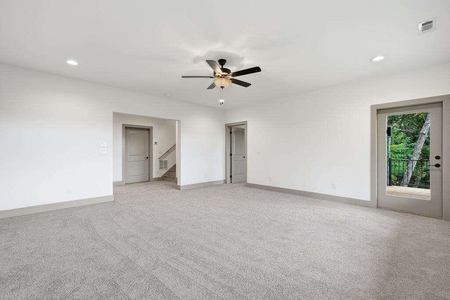 Spacious, unfurnished interior of a new home in , Ellijay (Image 53).
