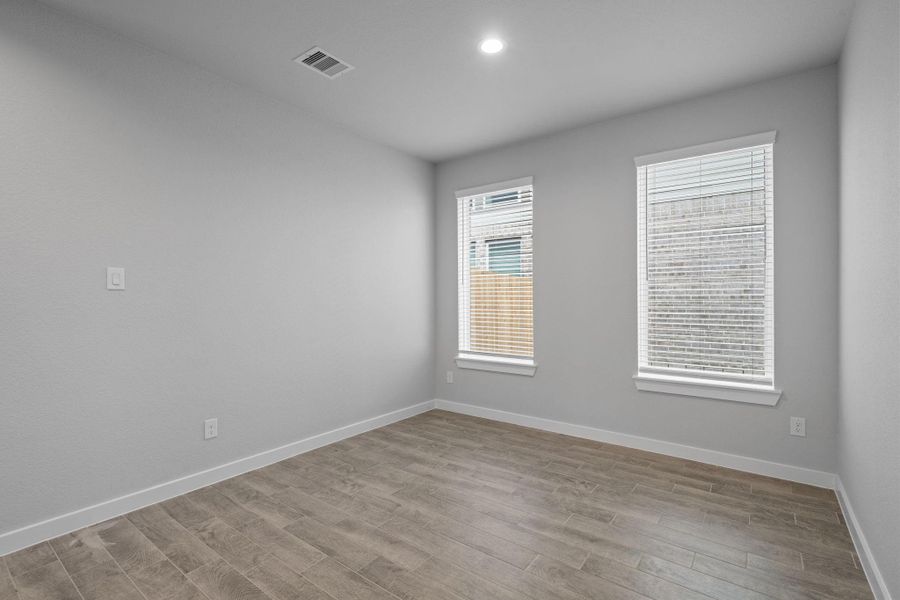 Spacious, unfurnished interior of a new home in Beacon Hill, Waller (Image 16). Spacious, unfurnished interior of a new home in Beacon Hill, Waller (Image 16).
