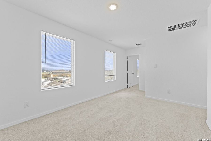 Spacious, unfurnished interior of a new home in Higdon Crossing, San Antonio (Image 23). Spacious, unfurnished interior of a new home in Higdon Crossing, San Antonio (Image 23).