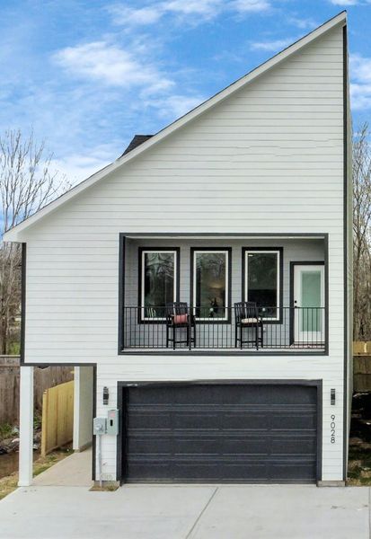 Exterior details and patio area of a home in , Houston (Image 1). Exterior details and patio area of a home in , Houston (Image 1).