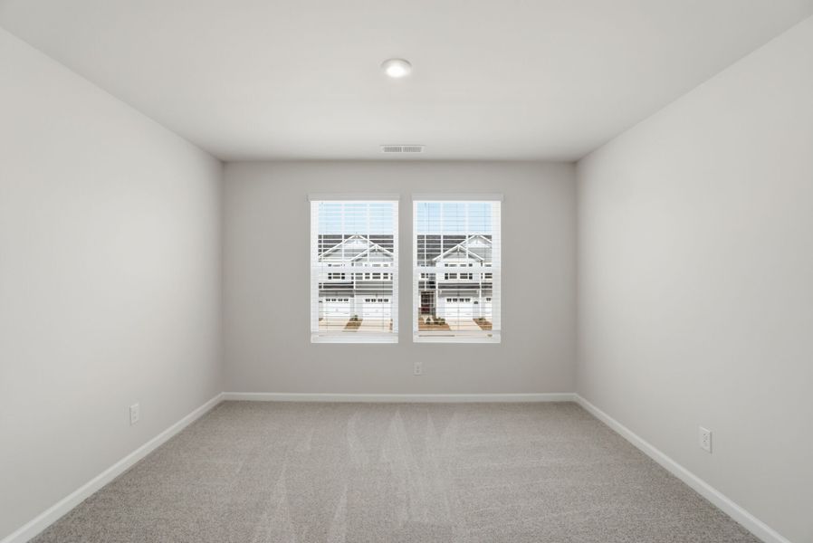 Spacious, unfurnished interior of a new home in Arbor Chase, Clover (Image 19).