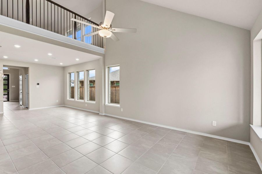 Spacious, unfurnished interior of a new home in Bridgeland, Cypress (Image 17).