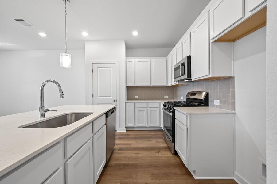 Furnished interior view inside a new home in , Buda (Image 6).