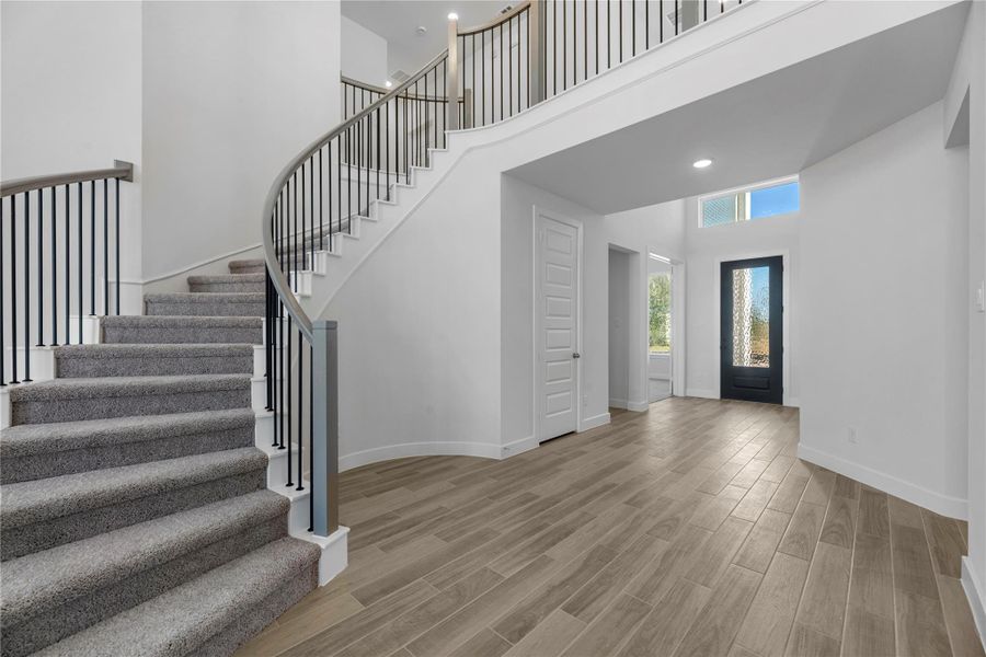 Representative image. Features, specifications, selections and colors may vary.